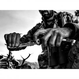 Gerber Vital Big Game hunting knife with sheath