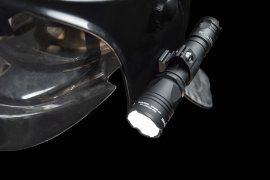 Armytek AHM-01 04.jpg