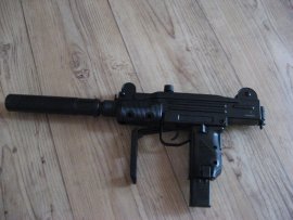 Review: Air Pistol Umarex IWI Mini UZI 4.5mm - 4