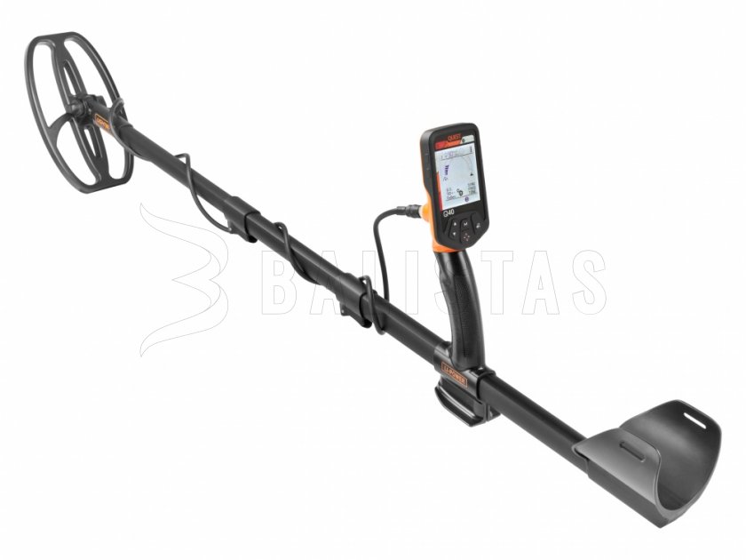 Quest Q40 metal detector