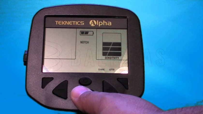 Teknetics Alpha 8'' metal detector