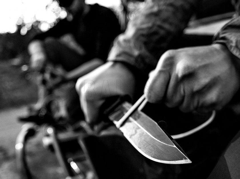 Gerber StrongArm knife with combination blade