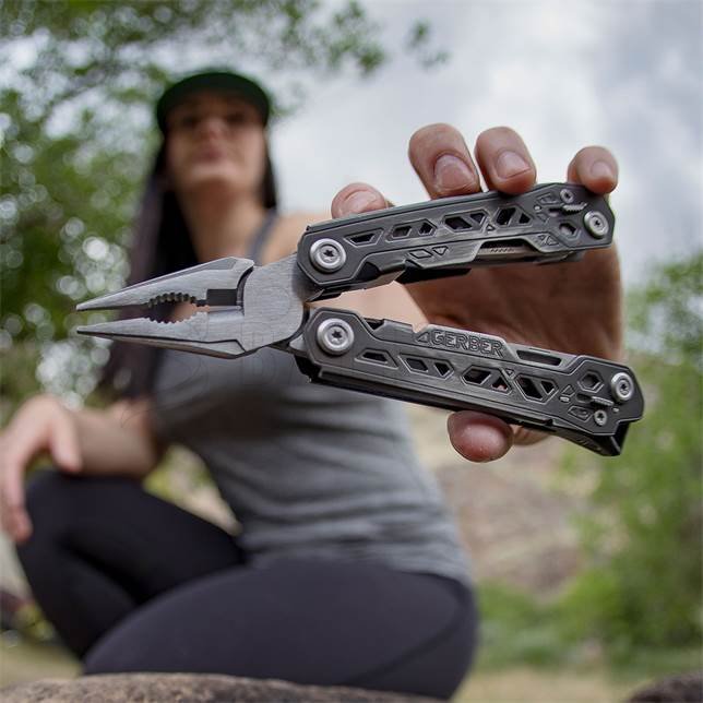 Gerber Truss multifunction pliers with sheath