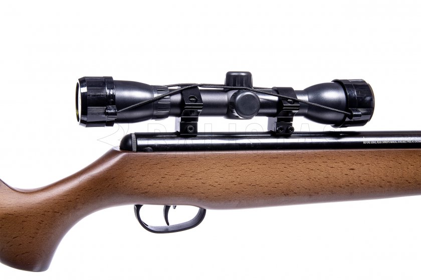 Crosman Vantage NP 4,5mm + 4x32 Scope