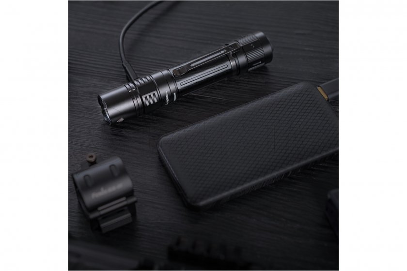 Fenix PD36R PRO 07.jpg