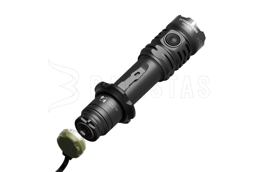 Svítilna Armytek Dobermann PRO MAX bílé světlo 01.jpg