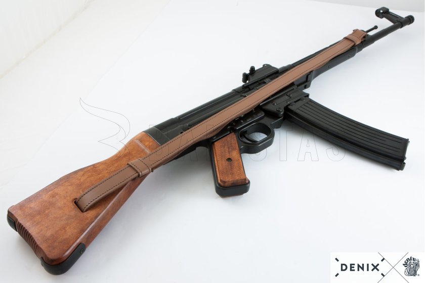 Replica Sturmgewehr 44 with sling, Germany 1943 13