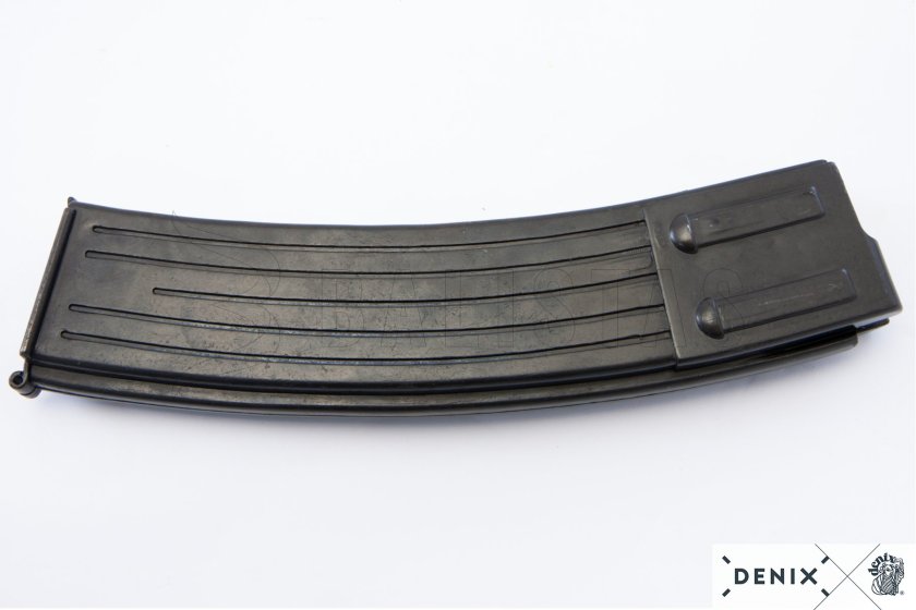 Replica Sturmgewehr 44 with sling, Germany 1943 15