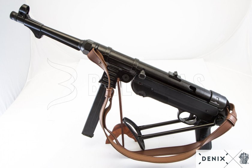 MP40 Replica with Sling, Germany 1940 8
