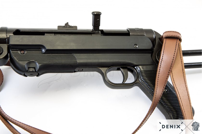 MP40 Replica with Sling, Germany 1940 16